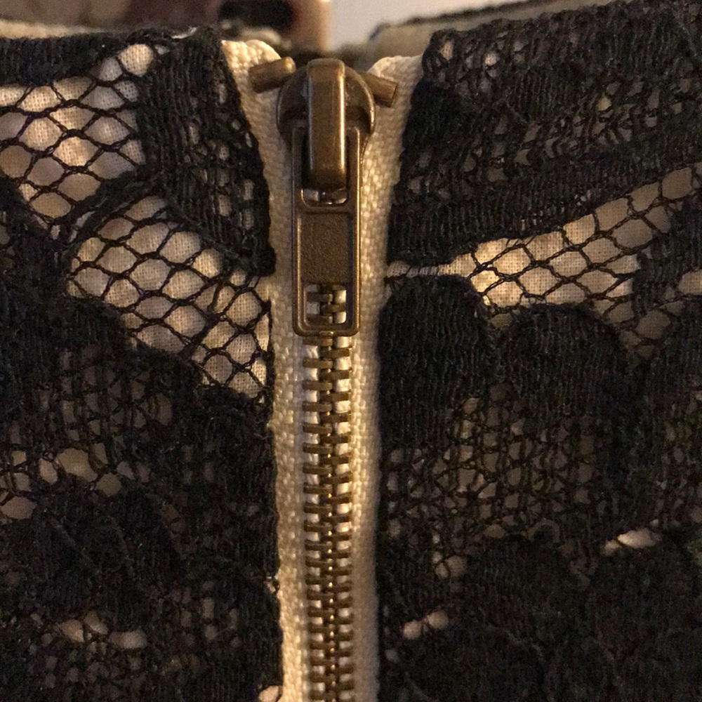 Lace Cocktail Dress - Picture 6 of 8